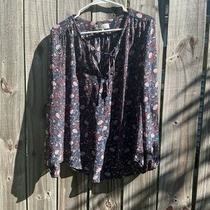 WAYF Floral Print Women's Top - Navy and Cream